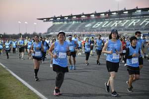 BIB: 52938, 52415, 506
                            <button type="button" onclick="openModal(10463613)" class="btn btn-primary btn-sm float-right btn-popup" data-toggle="modal" data-target=".modal-high-quality">
                        <i class="fas fa-shopping-cart"></i> Add to Cart
                    </button>
                                            <button type="button" onclick="isThisMe(10463613, true)" class="btn btn-success btn-sm float-right btn-popup btn-isme hidden" data-toggle="tooltip" data-placement="bottom" title="นี่คือรูปของคุณใช่ไหม คลิกที่นี่เพื่อเอาเข้าอัลบั้ม">
                        <i class="fas fa-plus"></i> Add to album
                    </button>
                    <button type="button" onclick="isThisMe(10463613, false)" class="btn btn-warning btn-sm float-right btn-popup btn-isnotme hidden">
                        <i class="fas fa-ban"></i> Remove from album
                    </button>